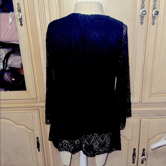Elegant navy blue Lace Women's Top - Picture 11 of 12